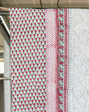 Load image into Gallery viewer, Baans Cotton Quilt - Minor Defect-Single
