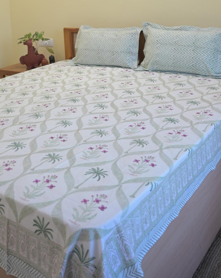 Gulmohar Premium Cotton Double Bedsheet with 4 Pillows