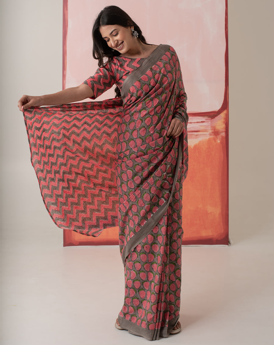 Nutan’s Strawberry Mul Cotton Saree