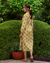 Load image into Gallery viewer, Paradise Soft Cotton Belt Dress
