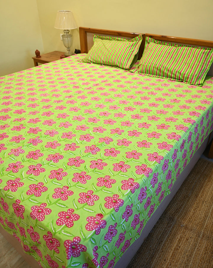Poppy Premium Cotton King Bedsheet with 2 Pillow Covers