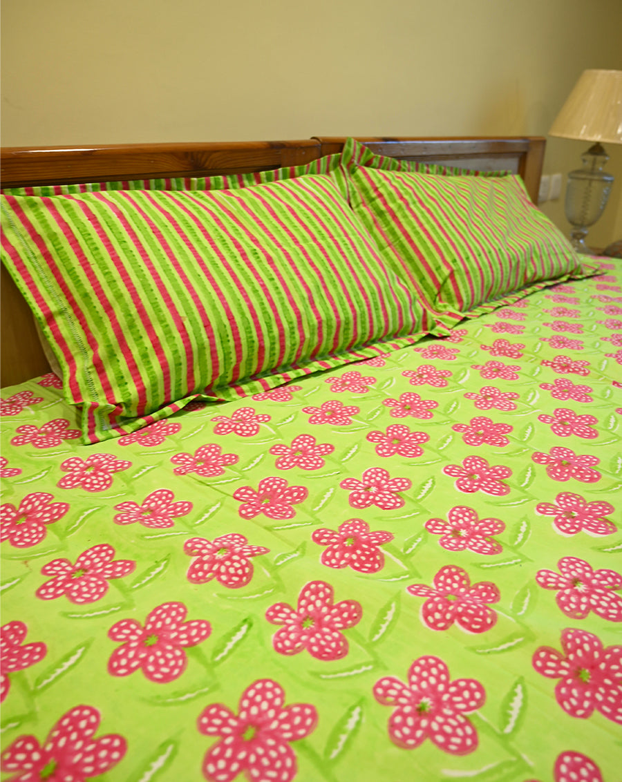 Poppy Premium Cotton King Bedsheet with 2 Pillow Covers