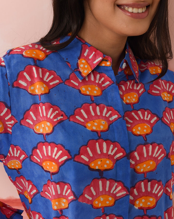 Seashells Oversized Women's Shirt