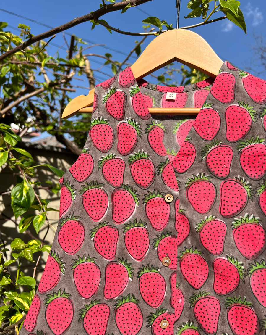 Strawberry Cotton Dress for Girls – Phutari