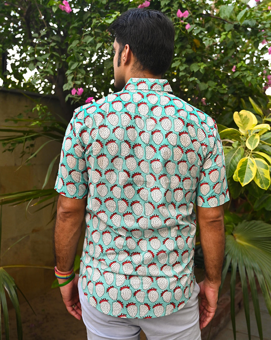 Mint Strawberry Cotton Men's Half Sleeves Shirt
