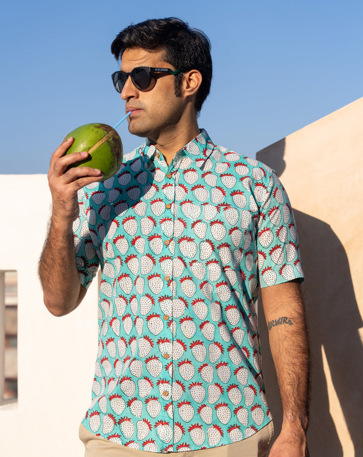 Mint Strawberry Cotton Men's Half Sleeves Shirt