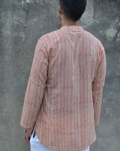 Load image into Gallery viewer, Dhaari Cotton Men&#39;s Short Kurta
