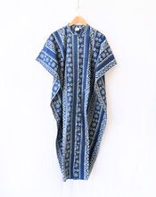 Load image into Gallery viewer, Neel Bhoo Hand Block Printed Cotton Kaftan Shirt - Full Length
