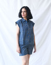 Load image into Gallery viewer, Neel Dhaari Shortees - Soft cotton shirt &amp; shorts loungewear set - Minor Dye Error
