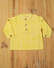 Load image into Gallery viewer, Peeli Dhaari Cotton Kurta Pyjama set for babies
