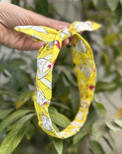 Load image into Gallery viewer, Kukdoo-Daisy - Set of 2 Handcrafted Cotton Bow Hairbands
